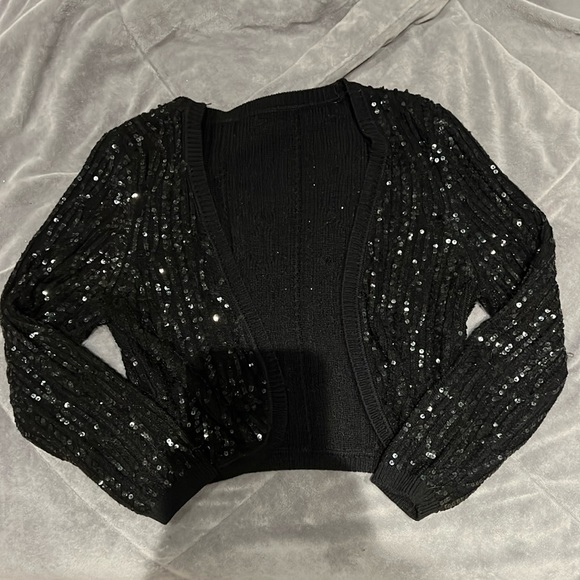 Cropped black sequin sweater - Picture 1 of 5